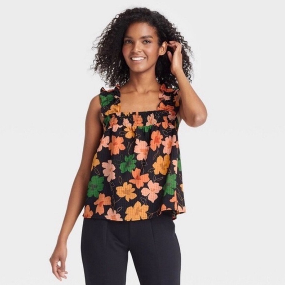 Who What Wear Size L Floral Top
